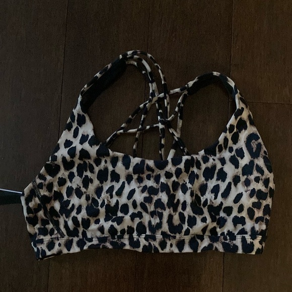 Victoria’s Secret Sports Bra - Picture 1 of 3